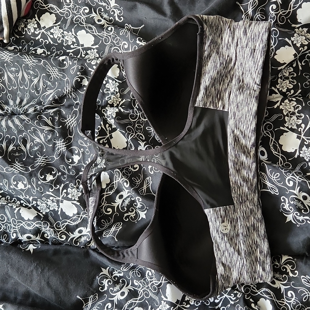 SOLD Lululemon Sports Bra - Picture 2 of 3